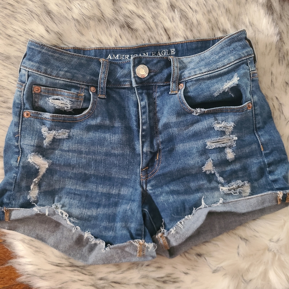 Size 6 American Eagle high rise shorts